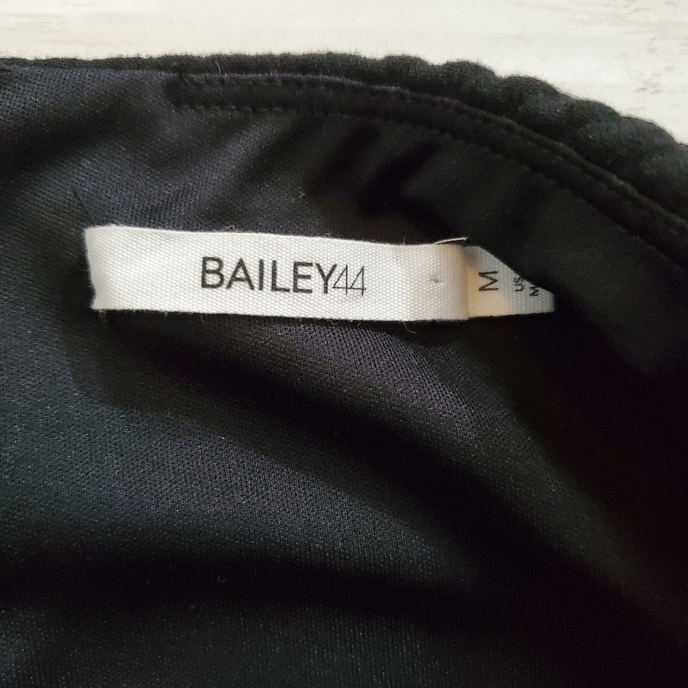 Revolve‎ bailey 44 black mini skirt quilted medium - Picture 3 of 8